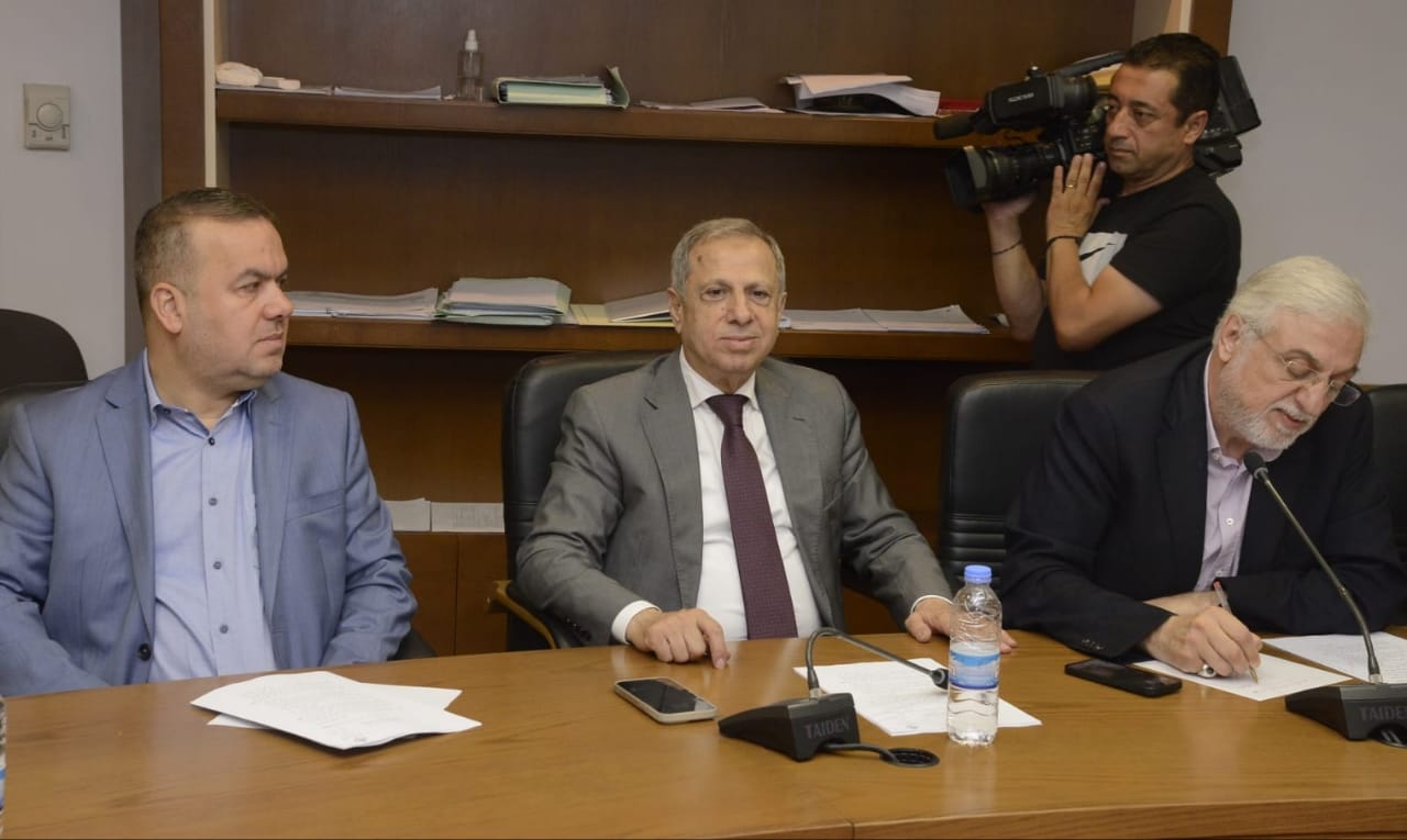 كنعان بعد لجنة المال: هدفنا وقف مافيات الطوابع التي تسرح وتمرح